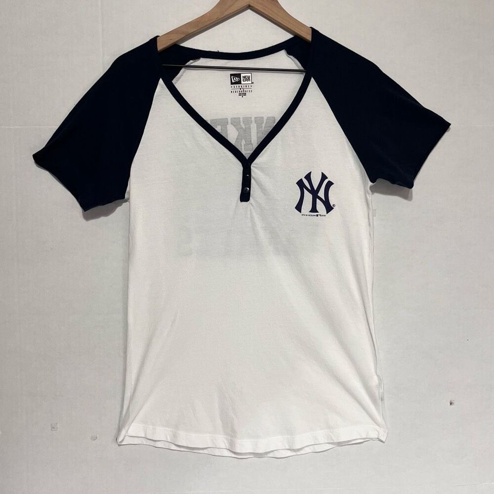Women’s New Era White New York Yankees Tee   Sz M